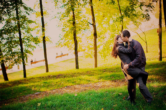 how to take engagement photos