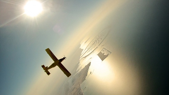 plane over dubai