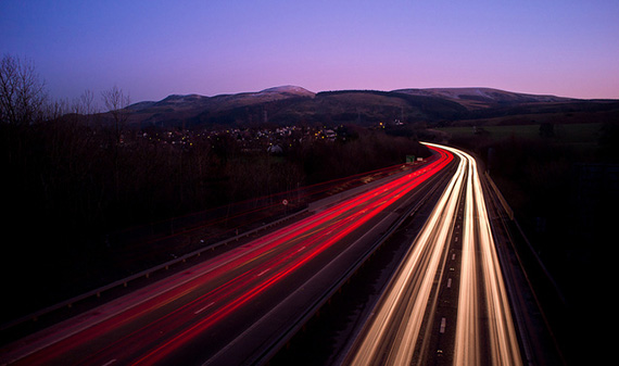 how to photograph light trails