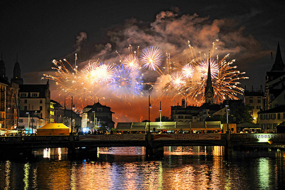 "Fireworks over Zürich" captured by Tambako the Jaguar on Flickr.