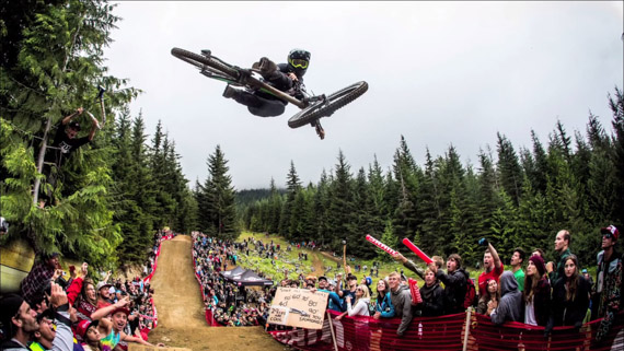 photographing-crankworx