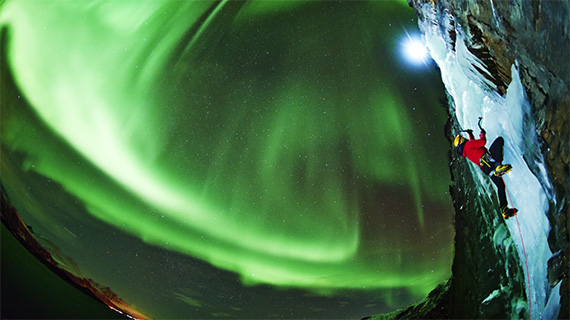 northern-lights-ice-climbing-photos