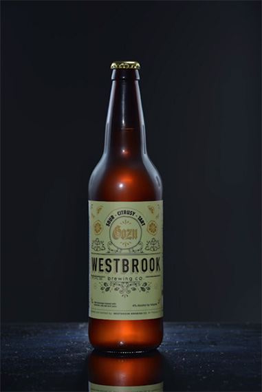 key lighting for beer bottle photo