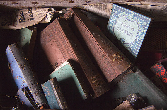 books shadow detail photo