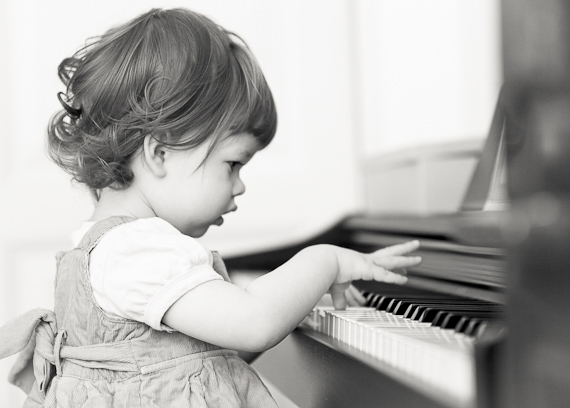 wide aperture children's portraits