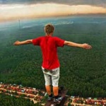 Skywalking: An Alarming New Photography Trend in Russia