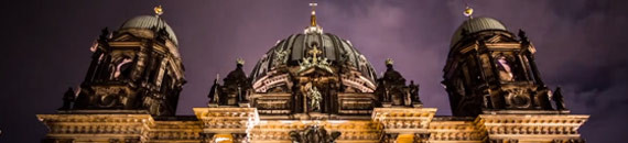 Stunning Hyperlapse Photography of European Landmarks at Night