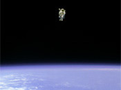 Interesting Photo of The Day: Astronaut in Orbit 175 Miles Above Earth (Untethered)