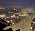 Interesting Photo of the Day: Christ Statue Over Rio at Night