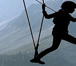 23 Extreme Gravity-Defying Photos That Will Give You Vertigo