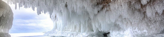 Interesting Photo of the Day: Beautiful Ice Cave on Lake Superior