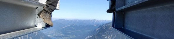 Interesting Photo of the Day: Lunch at 1,000 Feet