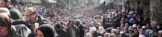 Interesting Photo of the Day: Palestinian Refugees Wait for Food in Syria