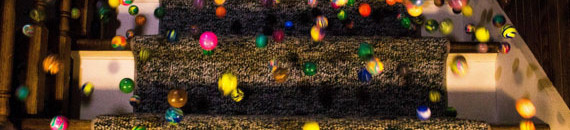 Interesting Photo of the Day: 4,000 Bouncy Balls Dropped Down Stairs