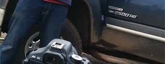 Security Guards Destroy Photographer’s Gear and Erase His Memory Cards