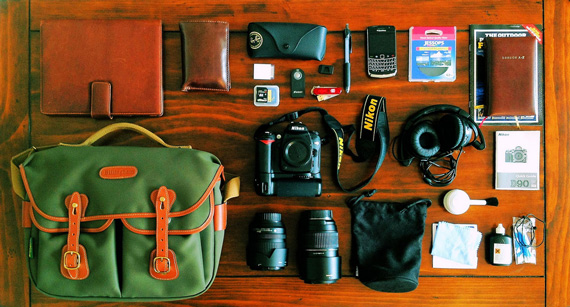 8 Things You Should Always Keep in Your Camera Bag