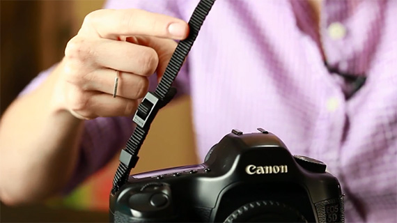 proper-way-to-attach-camera-strap