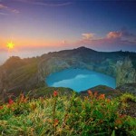 Interesting Photo of the Day: Sunrise Over Kelimutu