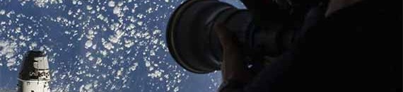 Interesting Photo of the Day: Dragon Capsule in Orbit
