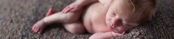 How to Pose and Photograph Newborn Babies