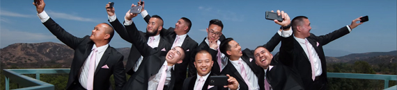 Creative Posing Ideas for Groomsmen in Wedding Photos