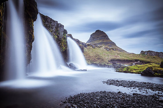 techniques and tips for photographing a waterfall