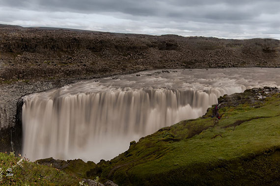 take better waterfall photos