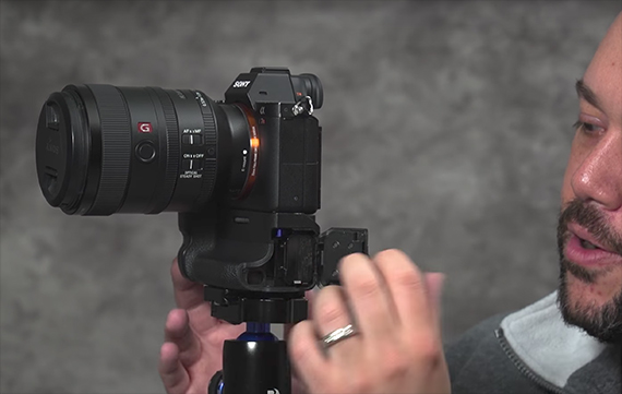 dslr battery grip