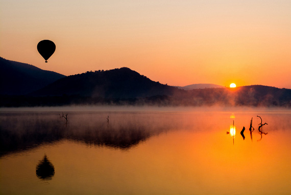 hot air balloon reflection