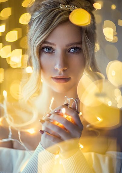 portraits with christmas lights