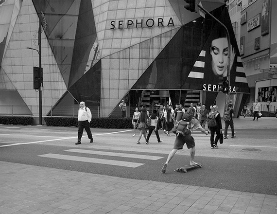 black and white street photo sephora