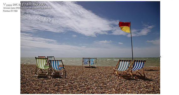 beach with straight horizon