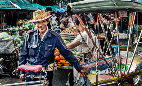 posed street photo