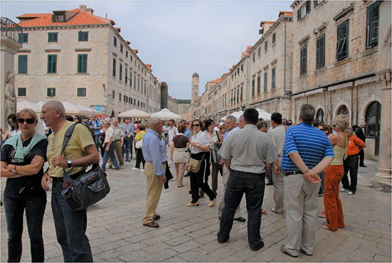 crowded tourist spot