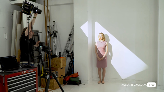 using HMI light to mimic sunlight