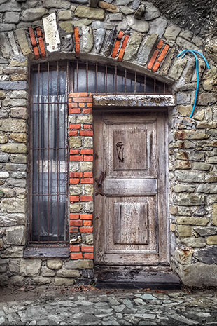 how to photograph doors