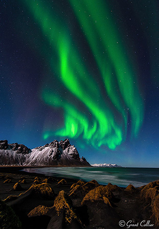 photograph aurora borealis