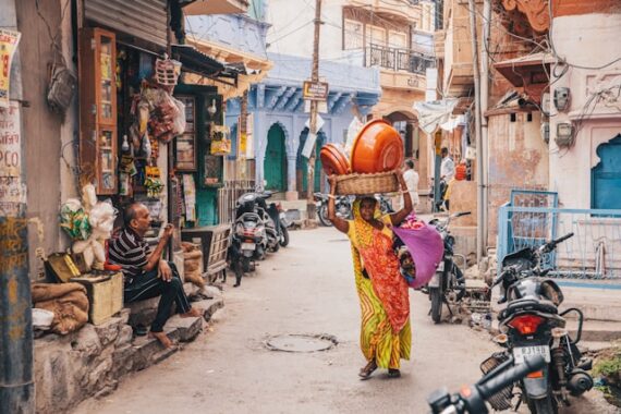 travel market photo